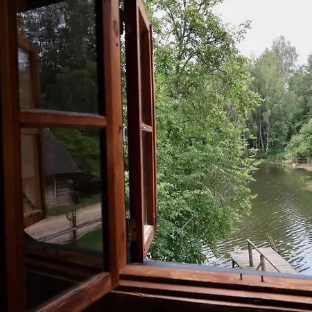 Paluveski Puhkemaja * Miti