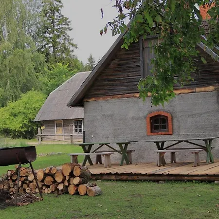 Casa de Férias Paluveski Puhkemaja Miti
