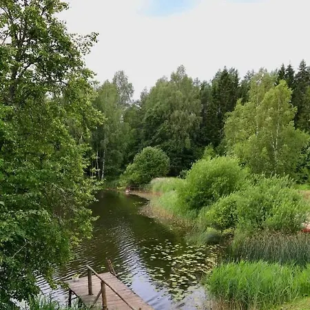 Paluveski Puhkemaja *
